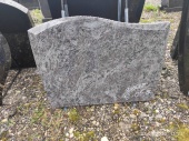 памятники из гранита